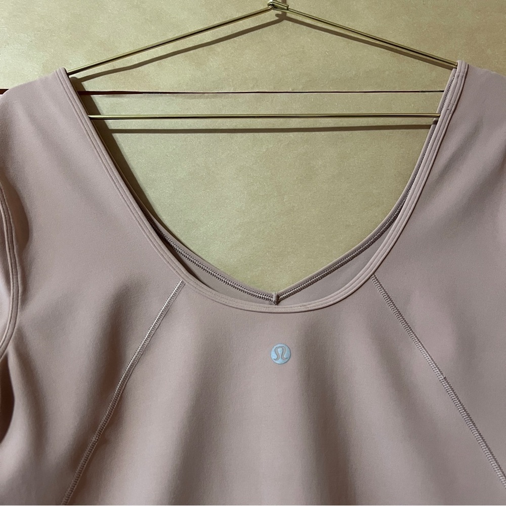 Lululemon | Align T-Shirt V-Neck Nulu Crop Top Short Sleeve Pink Clay Size 10 - Picture 8 of 9